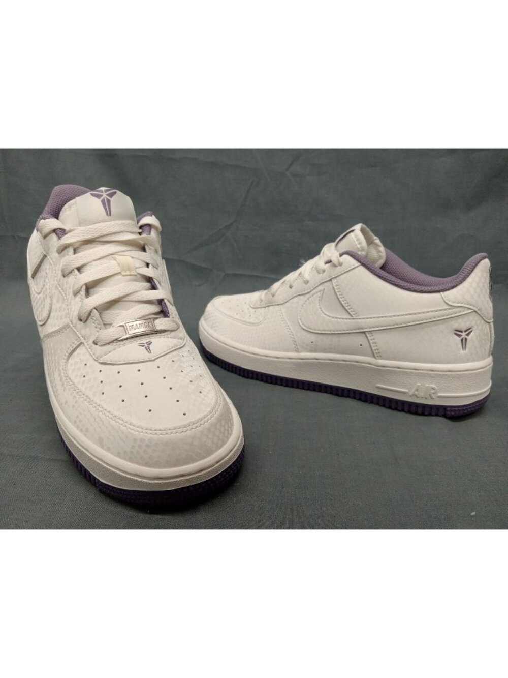 Nike Air Force 1 Low (GS) Kobe Bryant Forever Summit White Boy Size 7 NEW NO BOX
